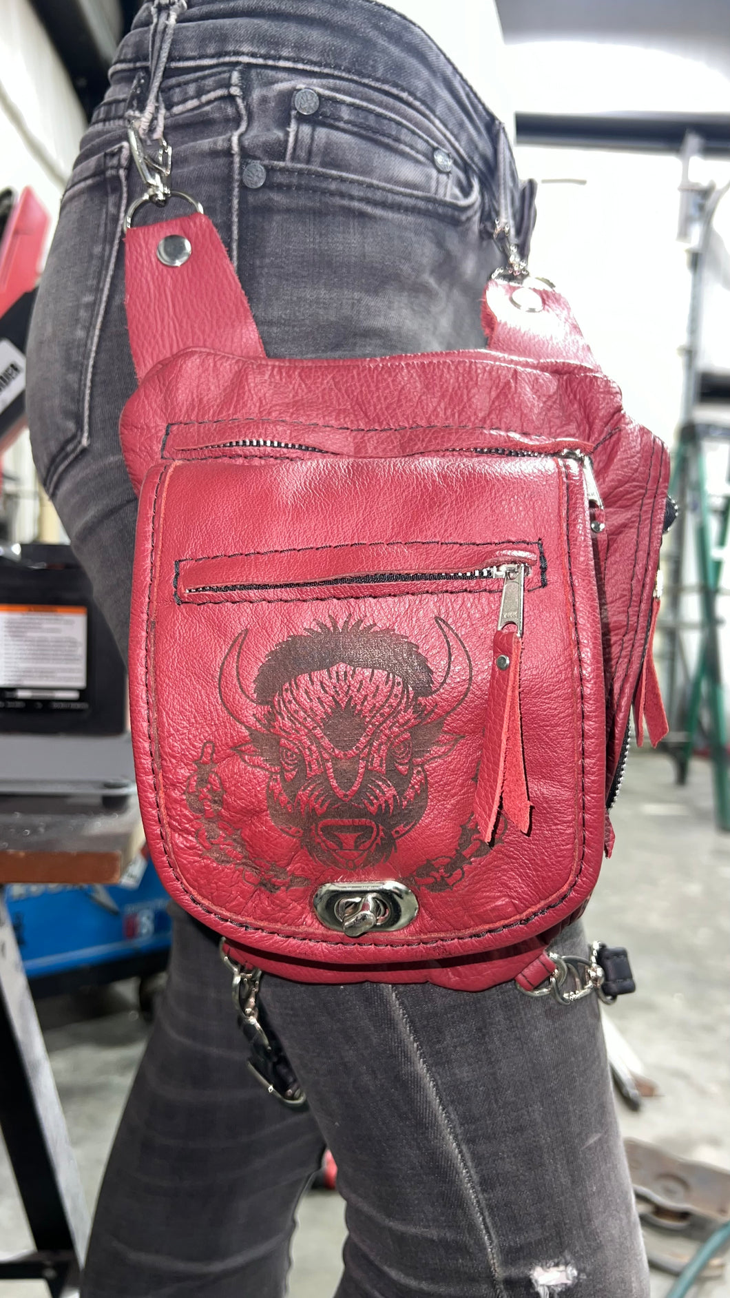 TᕼE ᗯᗩᑎᗪEᖇEᖇ